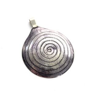 Vintage Silver Tone Hammered Metal Boho Hippie Swirl Tribal Necklace Pendant